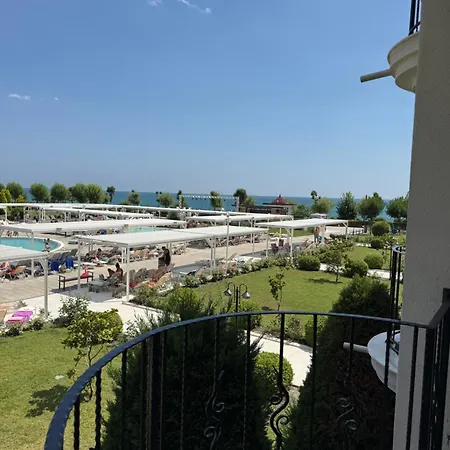 Apartment Premier болгария первая линия с бесплатная парковка и мини аквапарк анимация *